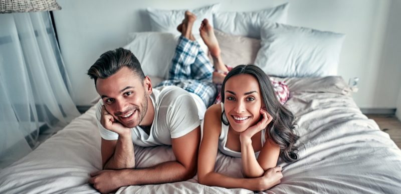 إمتاع الزوج في الفراش: مفاهيم خاطئة وتصحيحات ضرورية