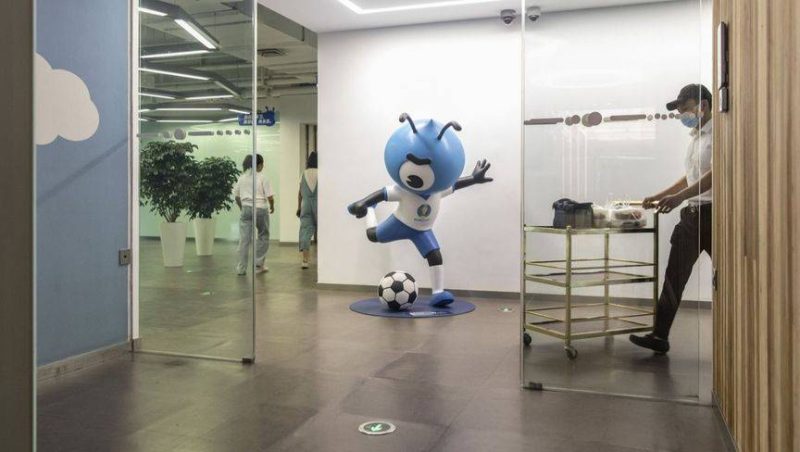 الذكاء الاصطناعي الصيني: آفاق جديدة في مواجهة القيود الدولية