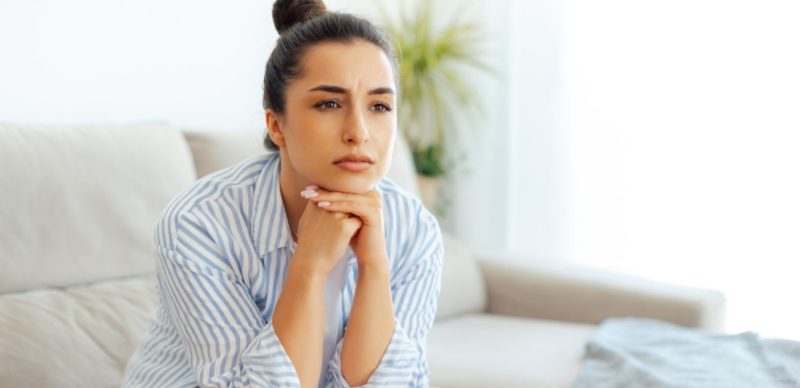 عواقب هجر الزوج لزوجته: علامات تحذيرية وحلول ممكنة