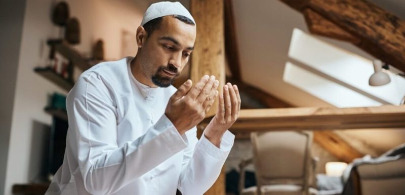 دعاء الزوجة: عادة يومية لبناء علاقة زوجية متينة