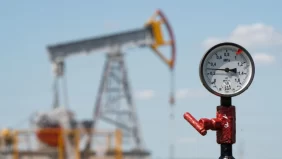 أسعار النفط: تحليل شامل للتقلبات ومفاوضات السلام