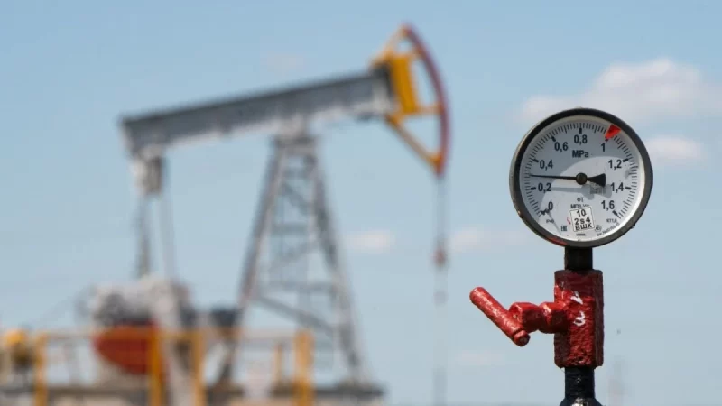 أسعار النفط: تحليل شامل للتقلبات ومفاوضات السلام