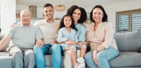 السعادة الزوجية: دليلك الشامل لعلاقة ناجحة مع أهل الزوج