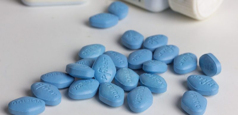 تبسيط الفروق: فياجرا 50 ضد فياجرا 100