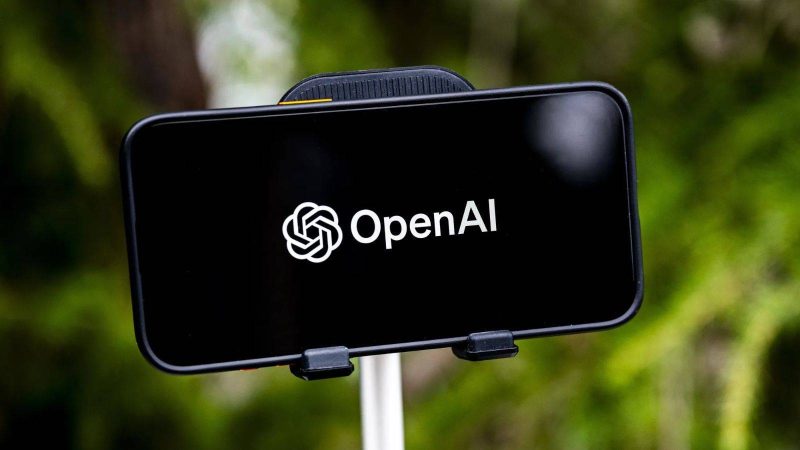 منصة تواصل اجتماعي من OpenAI: نظرة على المنافس الجديد في عالم السوشيال ميديا