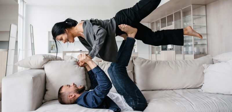 الحياة الزوجية السعيدة: كيف تتعاملين مع التحديات لضمان استمرار السعادة الزوجية؟