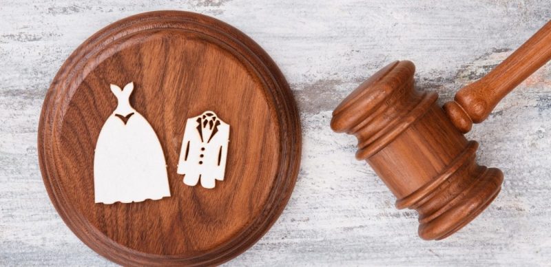 زوجي طلقني بسبب أهله: كيف تعيدين بناء زواجكِ بعد تدخلاتهم؟