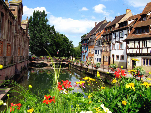السياحة في كولمار: اكتشف الأماكن المخفية والكنوز الدفينة
