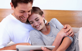 فن إسعاد الزوج: كيف تحافظين على شغف العلاقة الحميمة؟