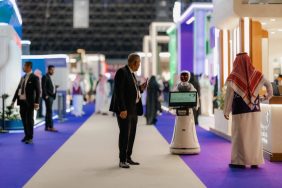 ريادة الأعمال في الحج: دور عيادات الأعمال في تحقيق النجاح