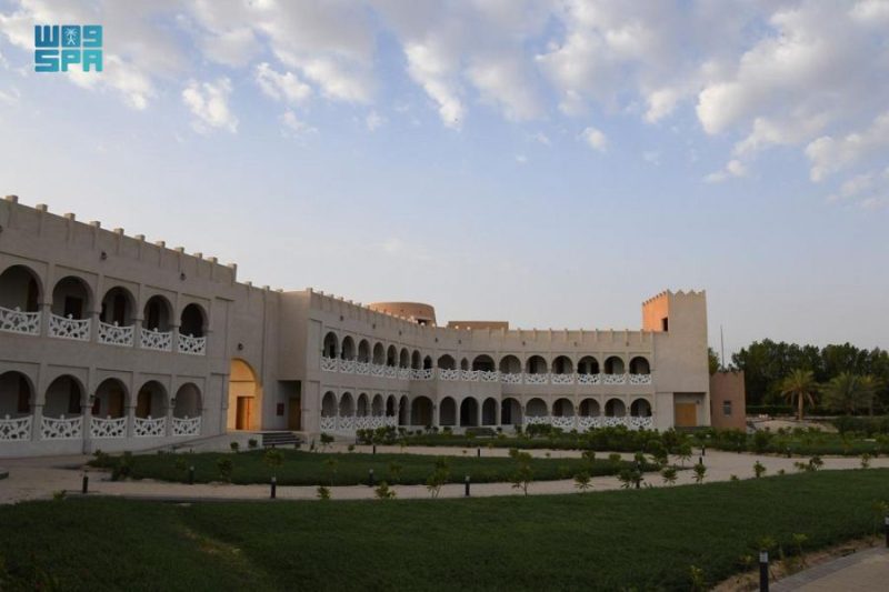 منصة المعرفة: دليل شامل للمهتمين بالثقافة