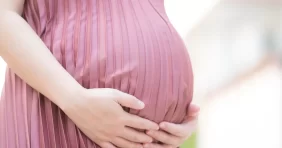 الغثيان في الشهر التاسع من الحمل: كل ما تحتاجين معرفته