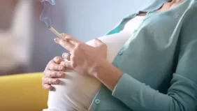 تأثير التدخين على الجنين: الرضاعة الطبيعية والإقلاع