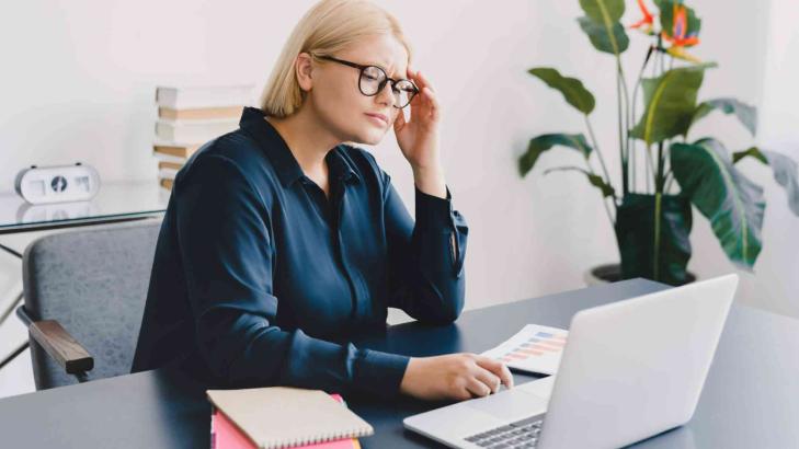 الدوبامين: هل أنت مدمن على السعادة؟ اكتشف الحلول