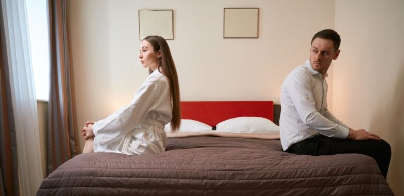 كيفية التعامل مع تأثير الزواج الثاني على العلاقة الحميمة