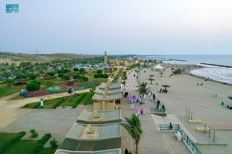 كورنيش بيش: تجربتك السياحية المثالية في السعودية