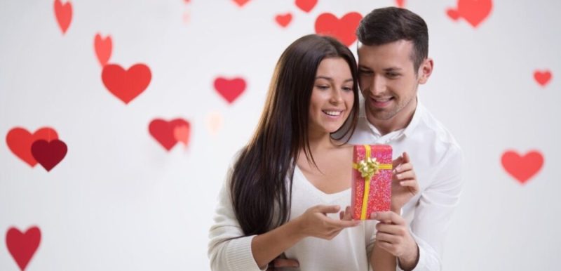 أفكار هدايا ذكرى الزواج: اجعل ذكرى زواجك لا تُنسى