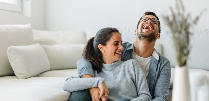 إحياء الحب: كيف تعيدين اهتمام زوجك وتوطيد العلاقة بينكما