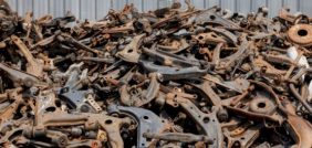 رؤية الخردة في المنام: هل تدل على الرزق أم الخسارة؟