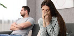 الصبر في الحب: هل هو استثمار ناجح أم تضحية غير مُجدية؟