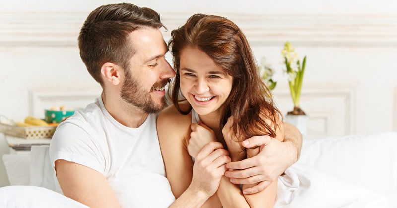 كيف تختار وضعيات جماع مناسبة لتحسين علاقتك الزوجية؟