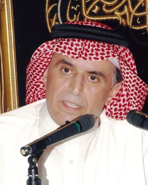 أحمد أبو دهمان: الأديب الذي تجاوز الحدود