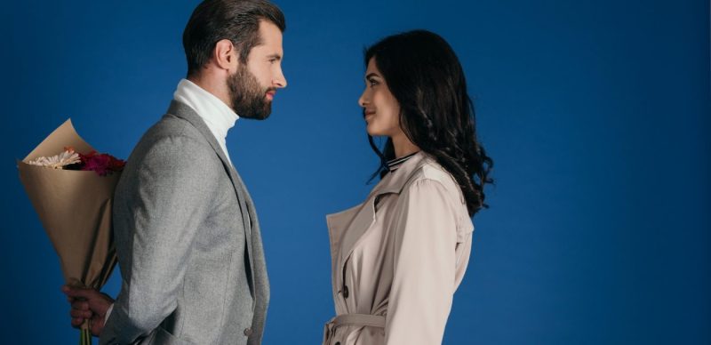 كل ما تحتاجين معرفته عن علامات الإعجاب الخفية