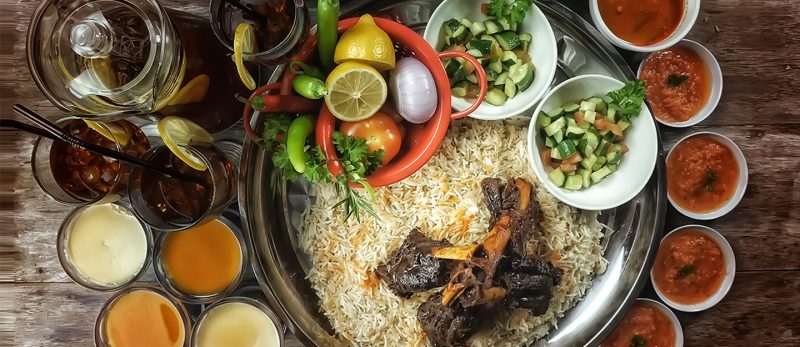 أفضل مطاعم أبها: من المأكولات الشعبية إلى الأطباق العالمية