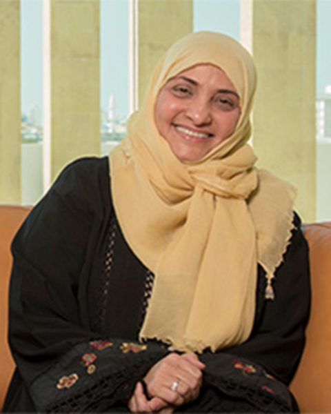 هيفاء جمل الليل: رمز التمكين النسائي في التعليم السعودي