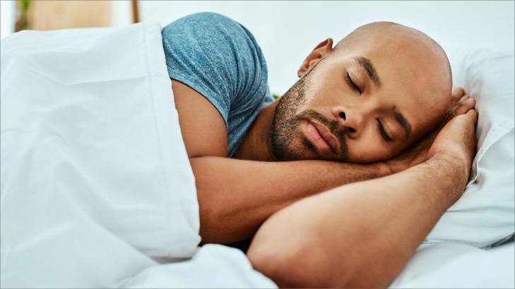 النوم العميق: مفتاحك لحياة مليئة بالطاقة والنشاط