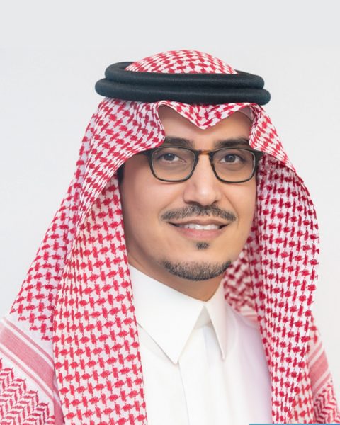 سهيل أبانمي: خبرة واسعة في القطاعات البنكية والمالية