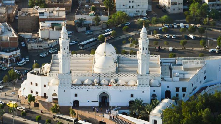 مسجد القبلتين: من بيت المقدس إلى مكة.. قصة تغيير