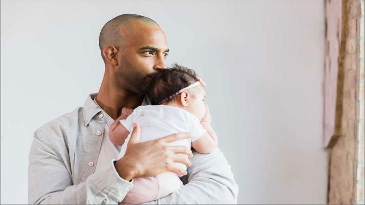 الإنجاب: السعادة والتحديات وكيفية تحقيق التوازن