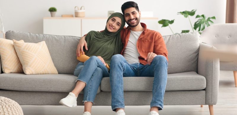 دليل المسلم: حكم الإفطار بالجماع في رمضان بالتفصيل