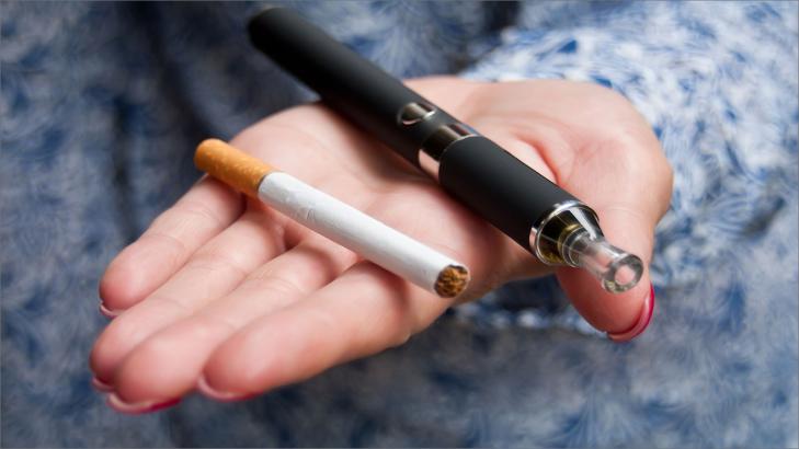 تأثير السجائر الإلكترونية: كل ما تحتاج معرفته عن صحة الرئة