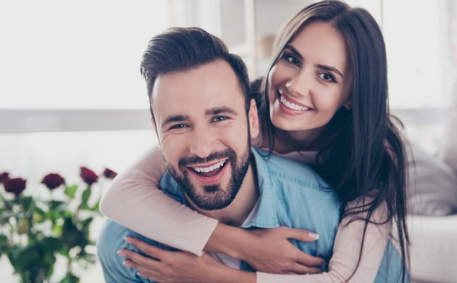 تعزيز الألفة الزوجية: بناء علاقة قوية ومستدامة بين الشريكين