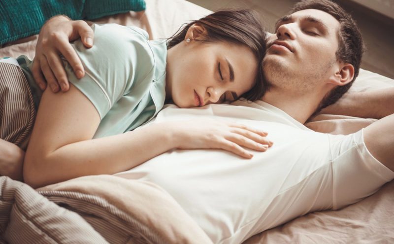 الجماع في الدورة الشهرية: حقائق علمية وتواصل الشريكين