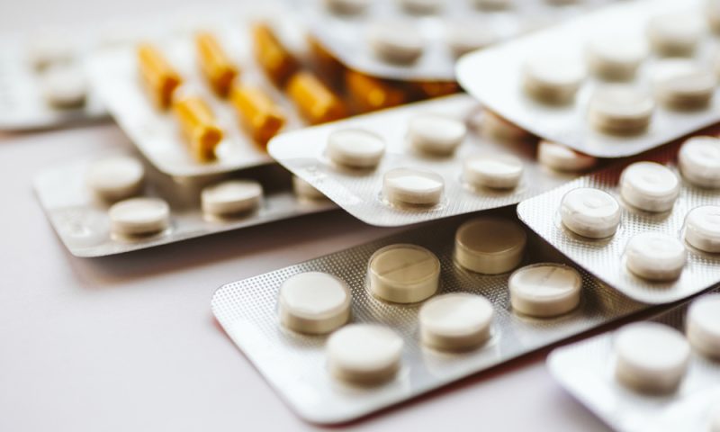 من أدوية الزكام إلى النفسية: الأدوية التي تؤثر على الانتصاب وأثرها