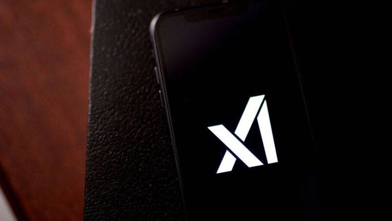 مستقبل الذكاء الاصطناعي: استثمارات إيلون ماسك في xAI وتحولات السوق