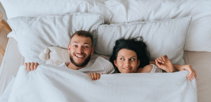 لغة الحب الجديدة: عبارات تحب المرأة سماعها من الرجل لتعميق العلاقة