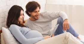 سلامة الجنين وراحة الأم: الجماع الآمن للحامل دليل الخبراء