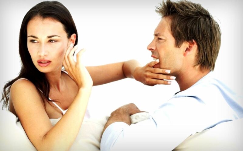 لأنوثة دائمة: استبعدي سلوكيات تفقد المرأة أنوثتها اليوم