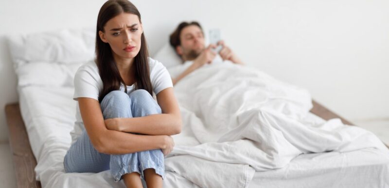 نصائح ذهبية لتفتيح سواد المنطقة الحساسة والعناية بها