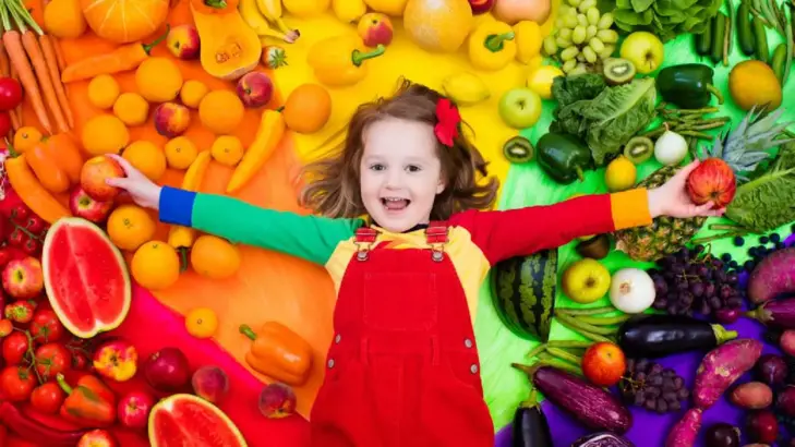 استثمار في المستقبل: أهمية التغذية السليمة للطفل اليوم