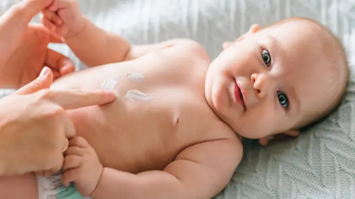 معركة تسلخات جلد الأطفال: نصائح الخبراء للانتصار عليها