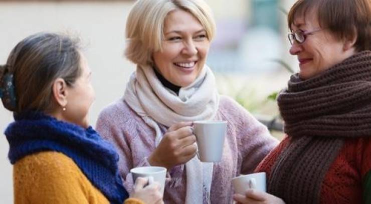 دليل العناية: الفيتامينات الأساسية للمرأة بعد الأربعين وصحة دائمة