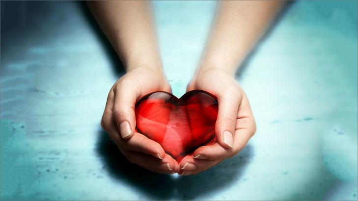 9 طرق يرى فيها الناس الكرماء العالم بمنظور مختلف