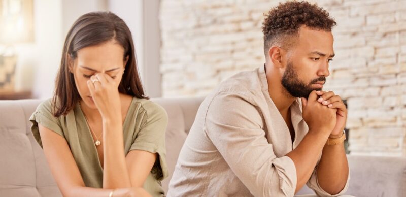 حقيقة تجاهل الرجل للمرأة: تحليل عميق للأبعاد العاطفية والنفسية