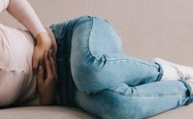 ضيق المهبل في بداية الزواج: مقاربات طبية وسلوكية متكاملة