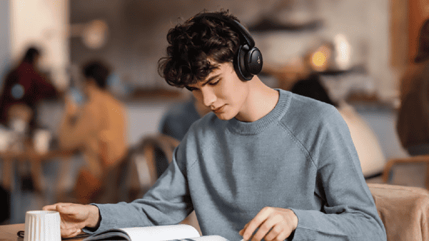 تحليل تقني معمق: HyperX Cloud III S Wireless وأثرها على سوق سماعات الألعاب اللاسلكية